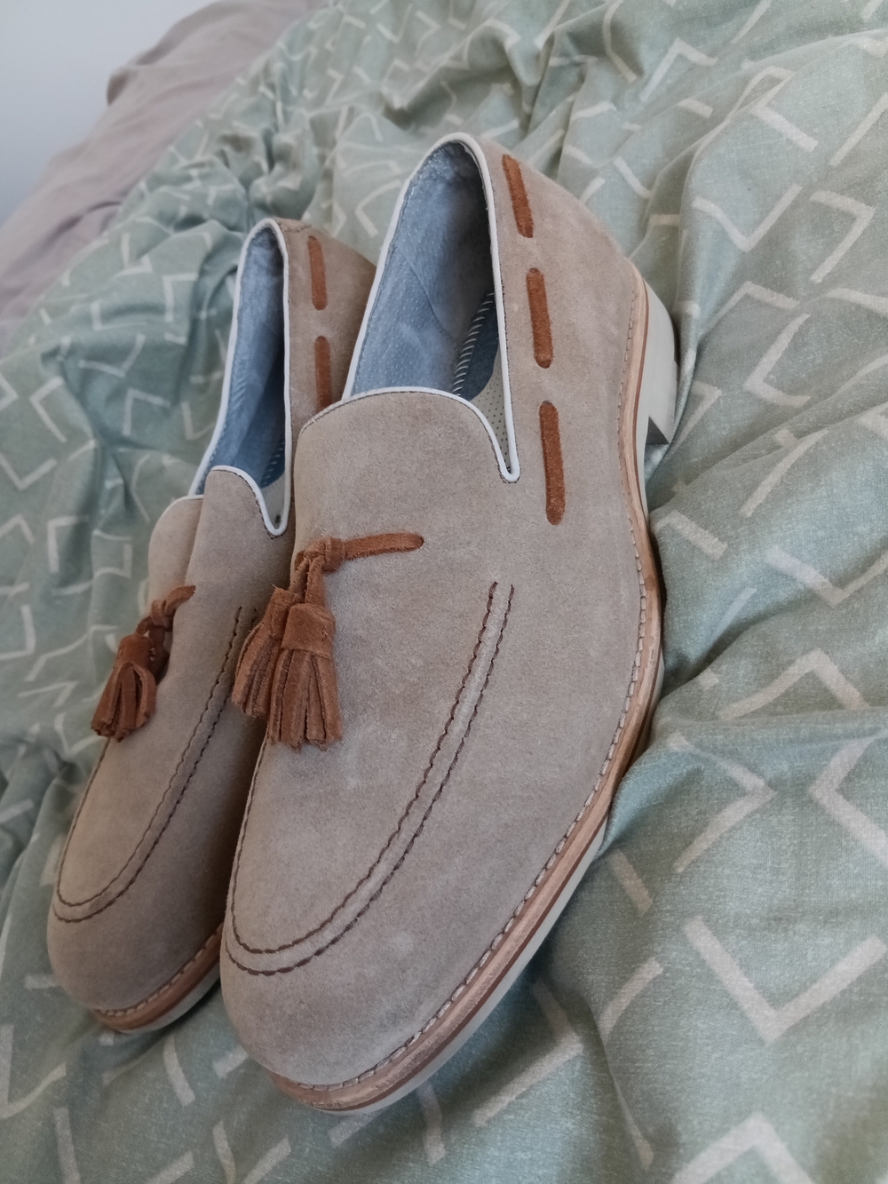 Johnston & Murphy Men’s Suede Tassel Loafers in Beige - Picture 2 of 4